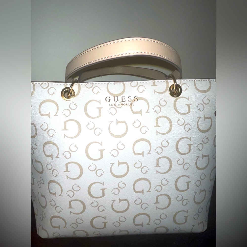 Guess? Tote 👜 🤍🤎🤍 - Picture 5 of 10